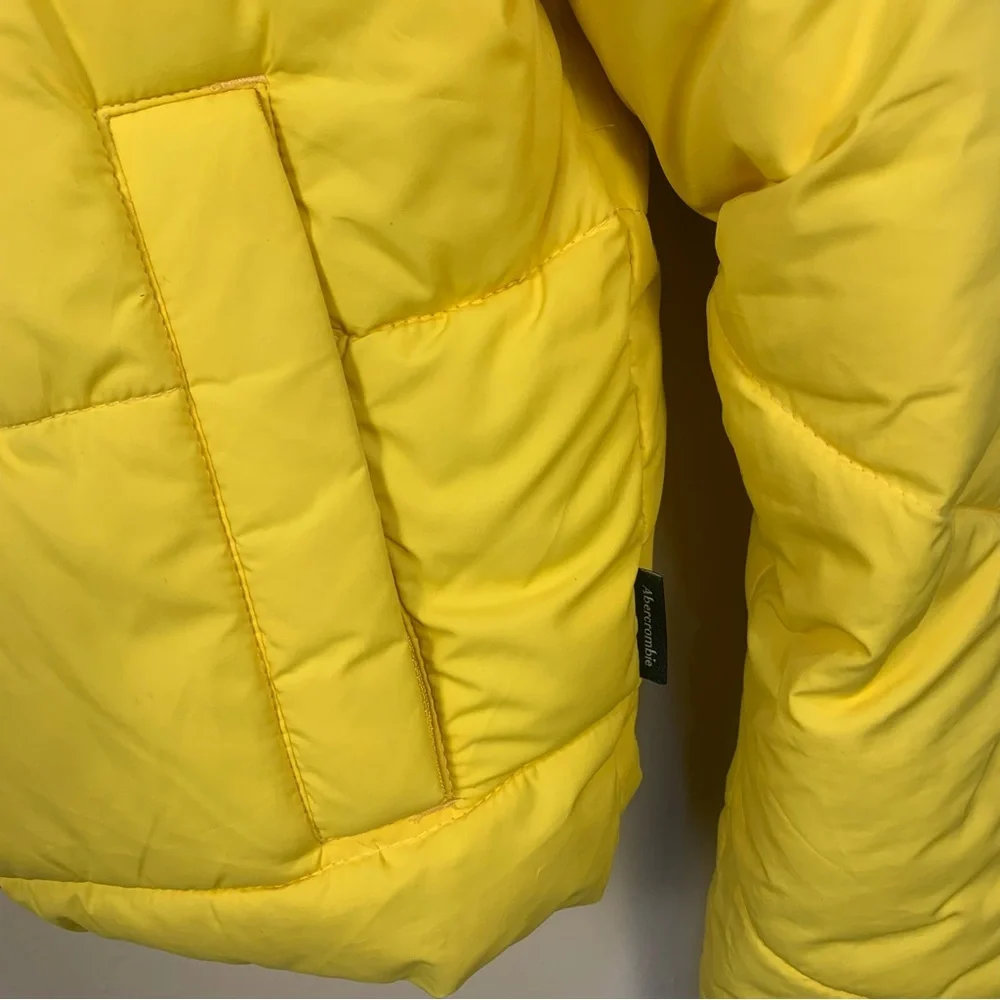 Abercrombie & Fitch Soft Yellow Puffer Jacket Zipper - Picture 13 of 13